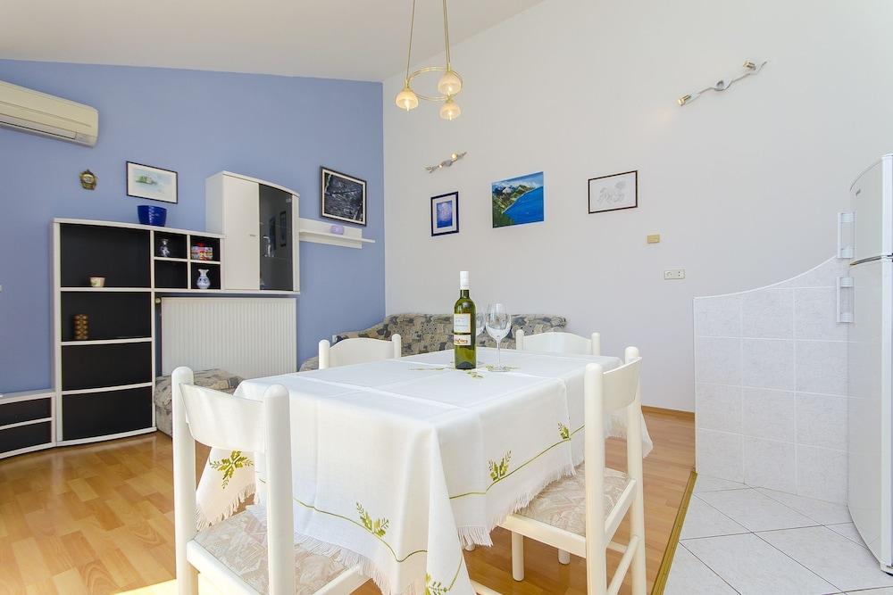 Ljuba - Nice Garden - A2 Plavi