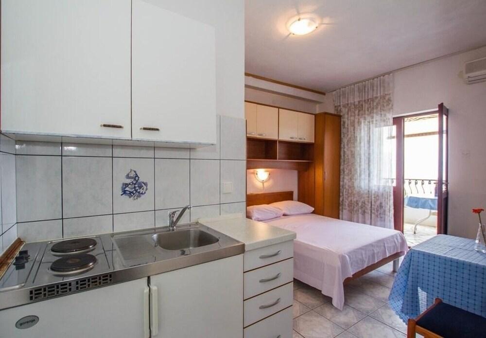 Juri - 60 m From sea - SA4