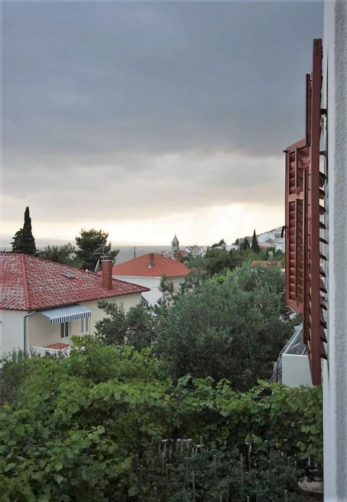 Šera - 50 m From Beach - A2