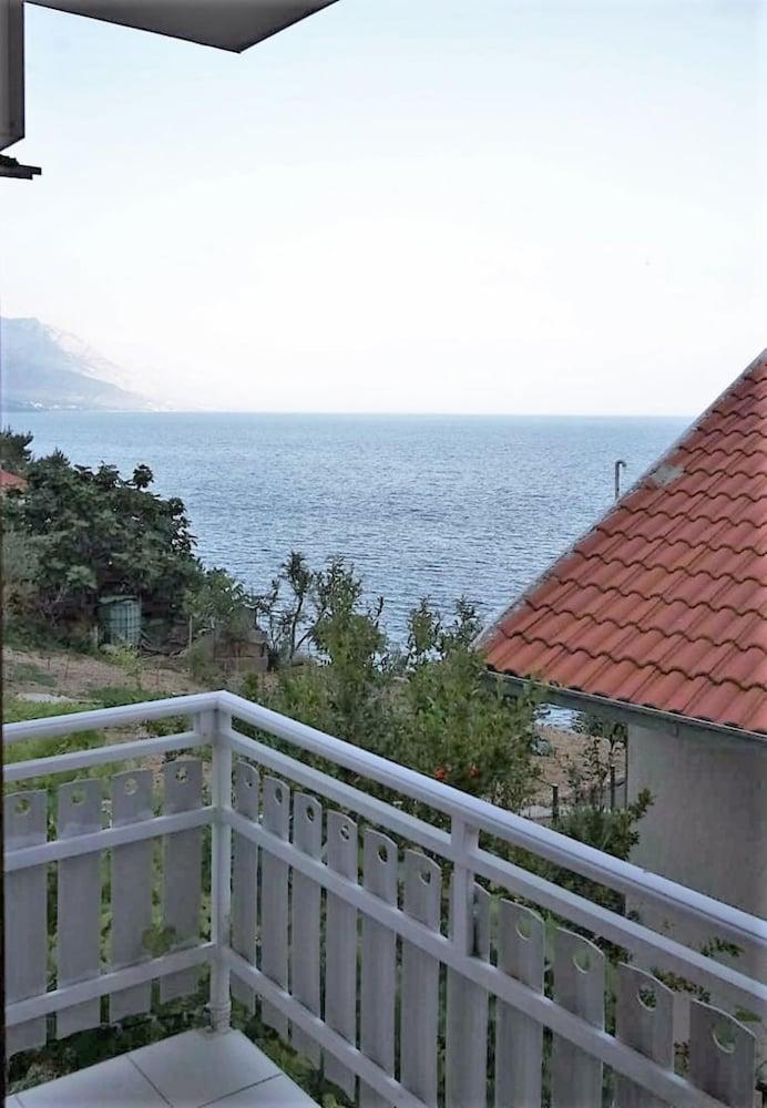 Šera - 50 m From Beach - A2