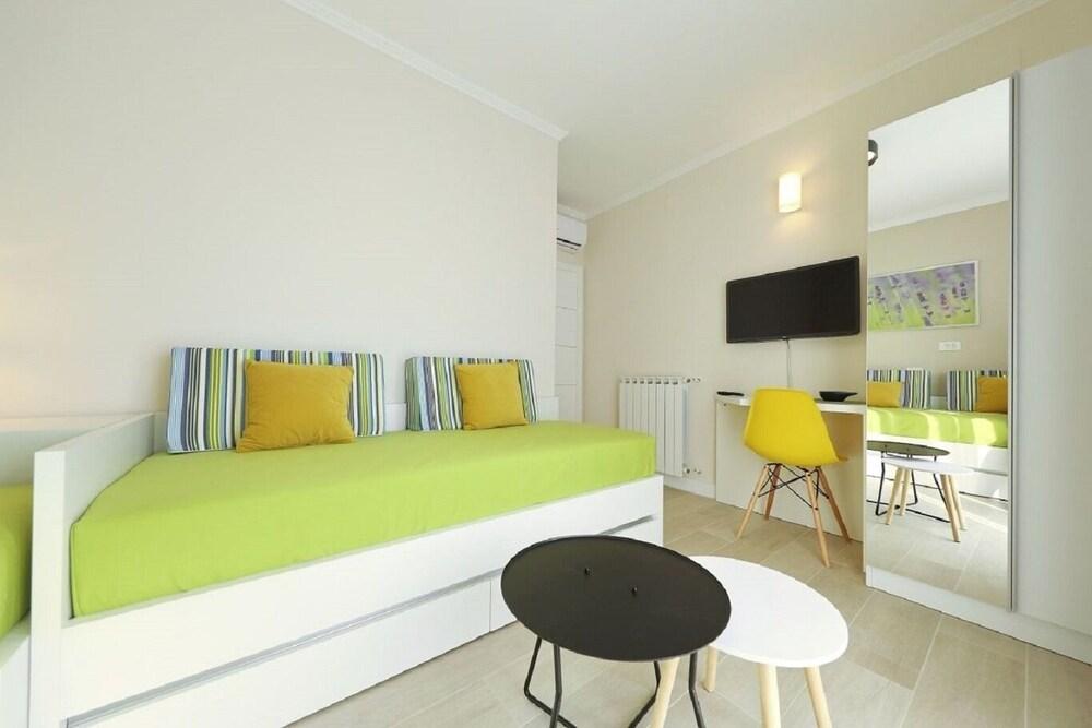 Villa Milka - Heated Pool - H