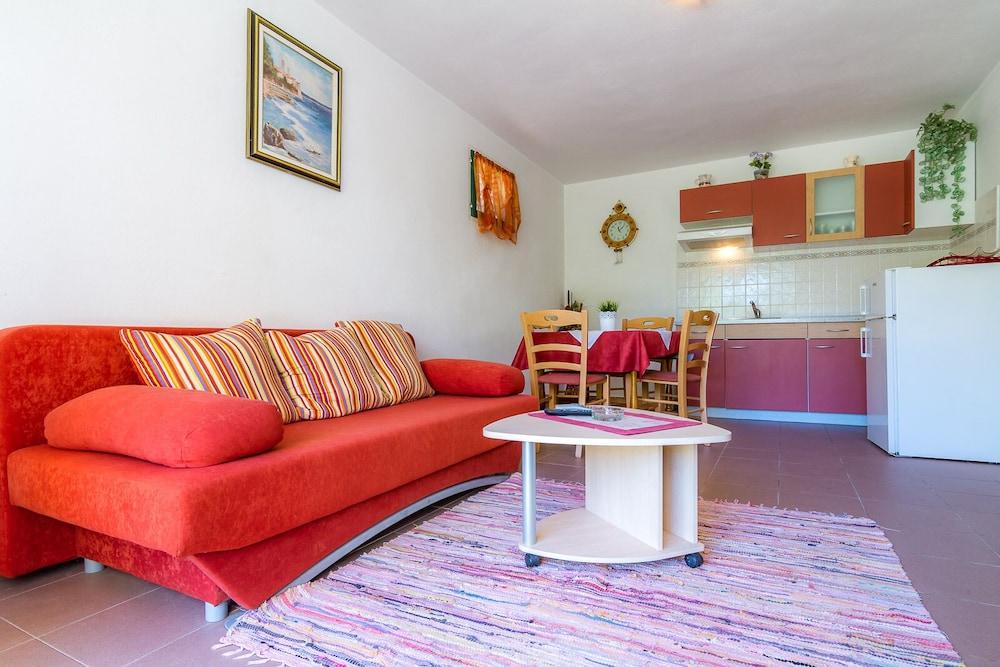 Anđeo - 80 m From Beach - A5