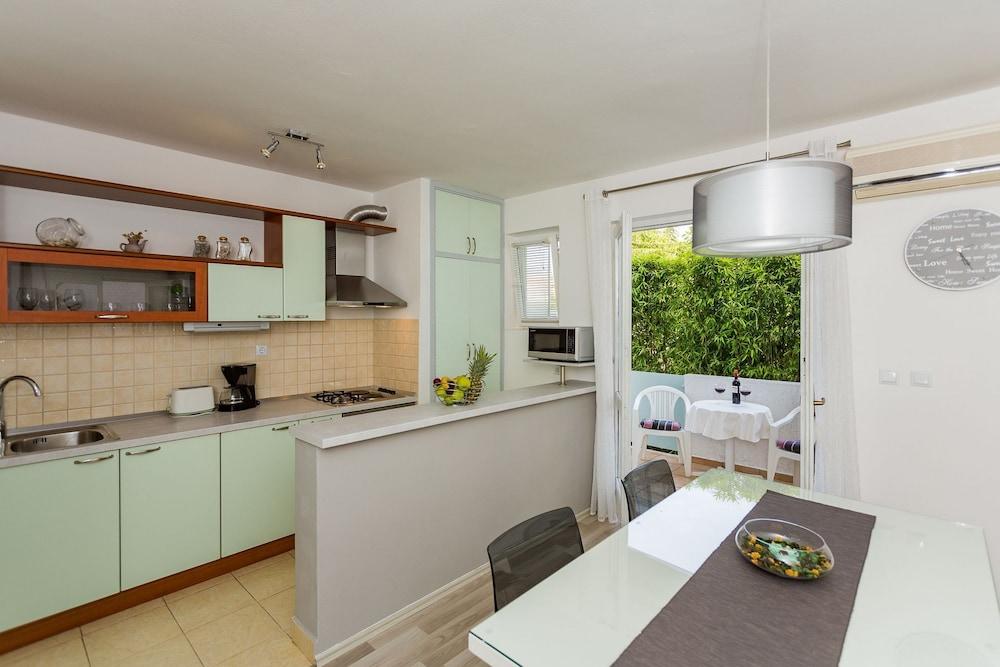 Petar - 50 m From sea - A1