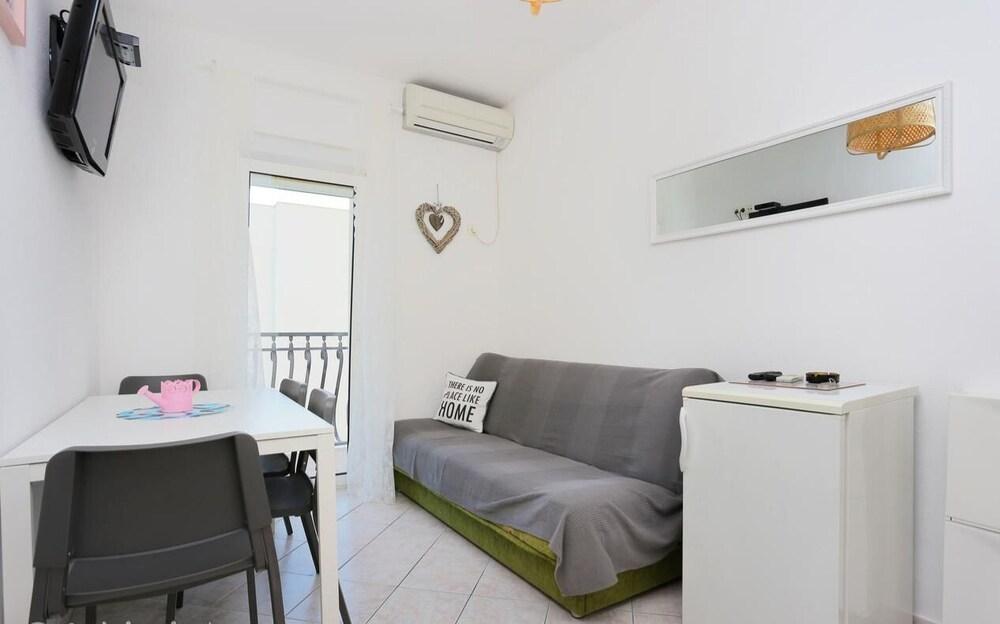 Filip - sea View - A4