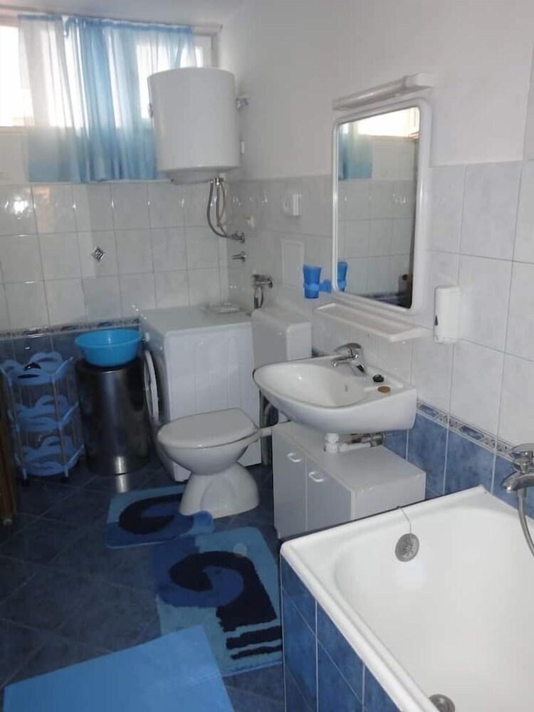 Maria - Close to the Beach - A1-maria