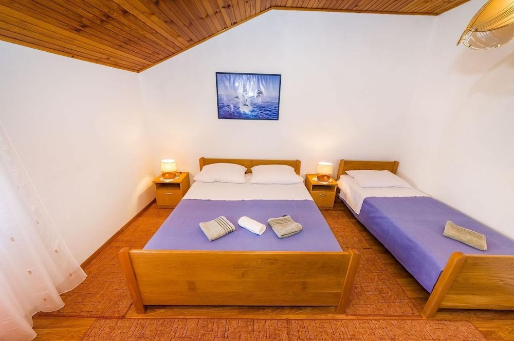 Matkos - With Garden and Terrace - A1