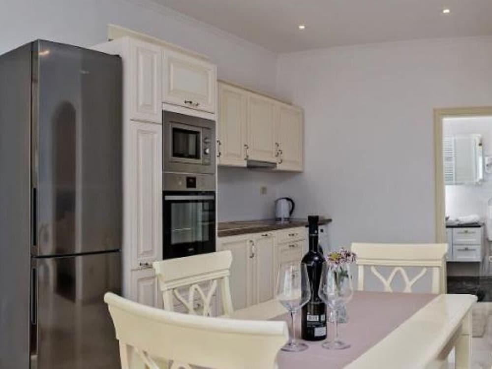 Draga - 10 m From sea - A1