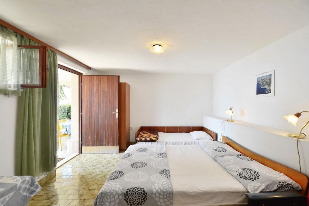 Goran - 150m From sea - SA1