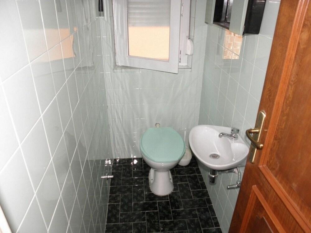 Kati - 150 m From Center - A3