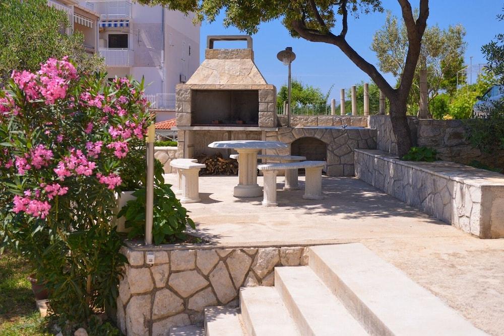 Boris - 150 m From Beach - A5