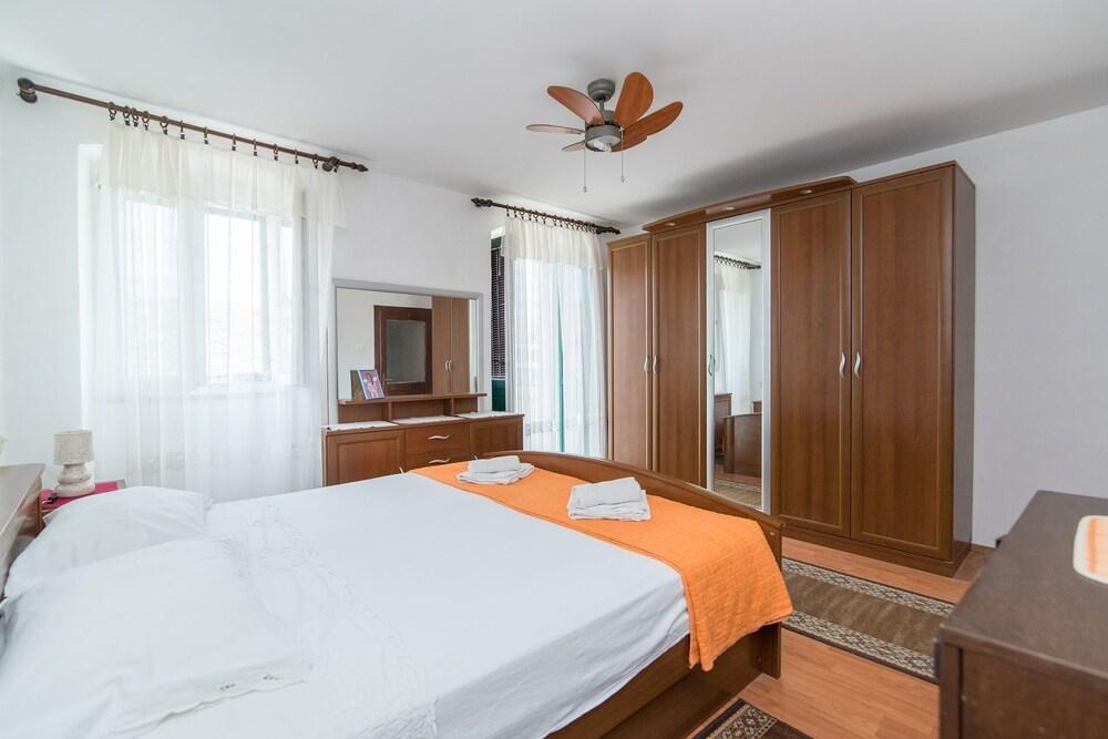 Sea Stone - Apartment by the Sea - A1