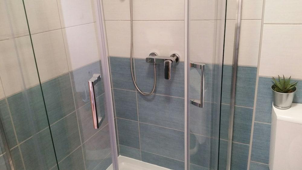 Marijo - With Parking - A3