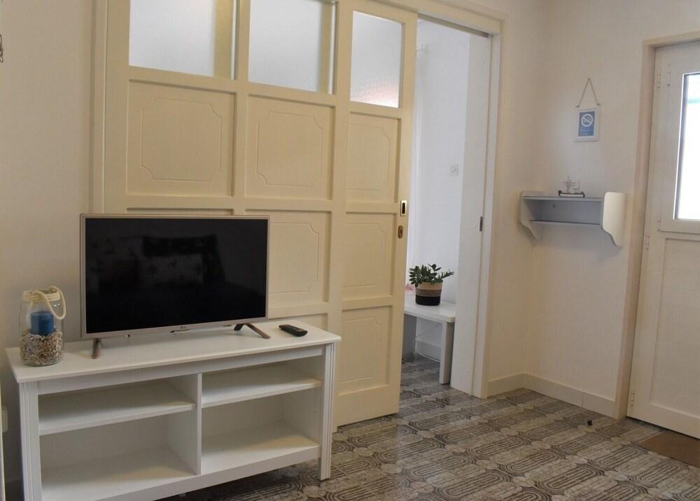 Frama - 3 Apartments - A2 More