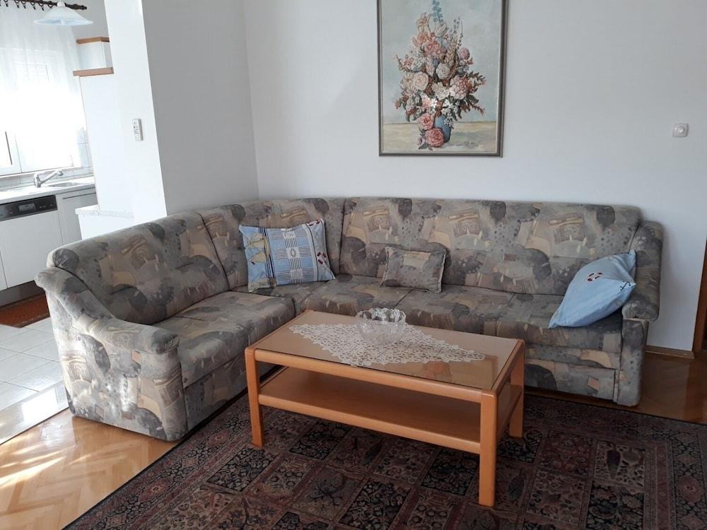 Vesna - 40 m From Pebble Beach - A3