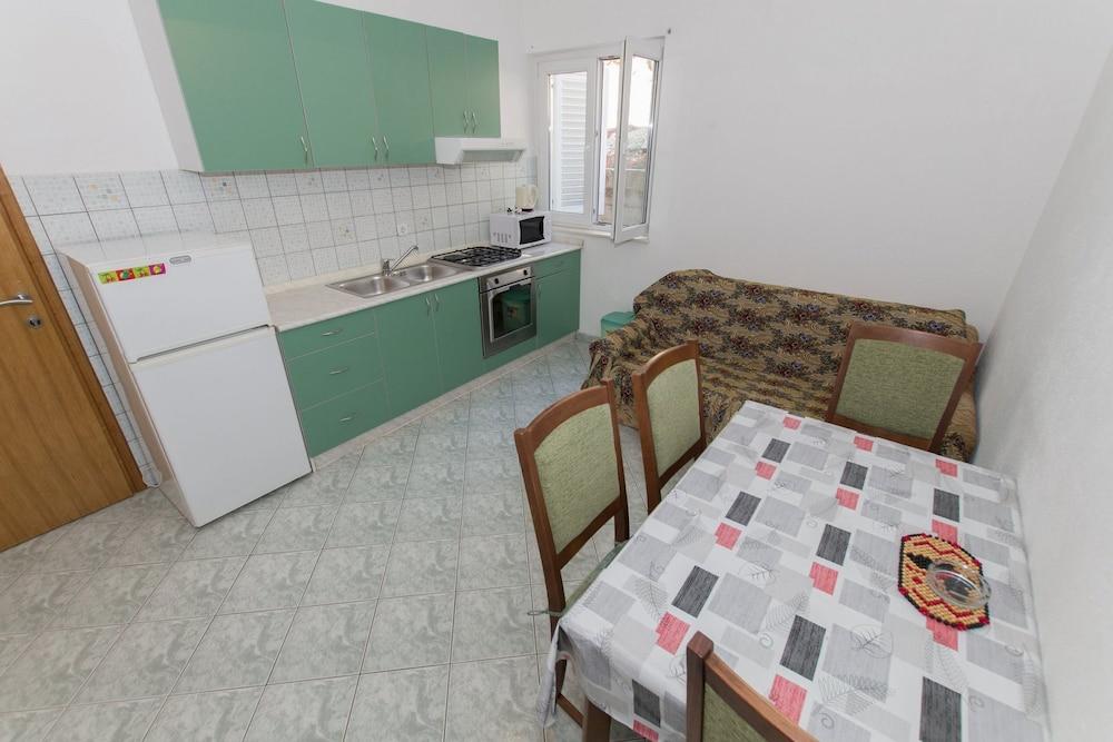 Anka - Amazing Location - SA6