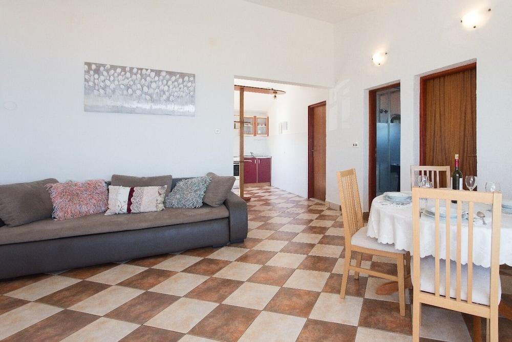 Sanda - 100 m From sea - A2