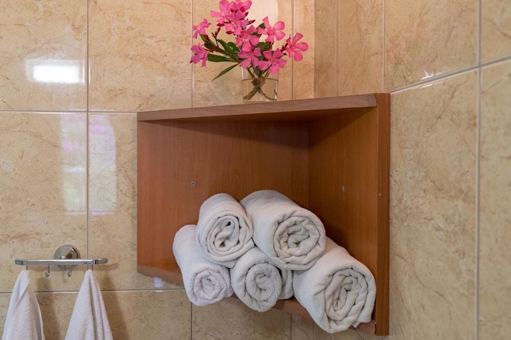 Magic - 150 m From Beach - A13