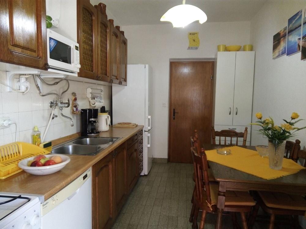 Domed - Close to the sea & Comfortable - A1