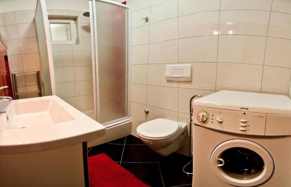 Spomenka - Green Paradise - A1