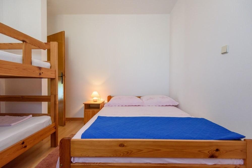 Holiday Home Near Lighthouse - H