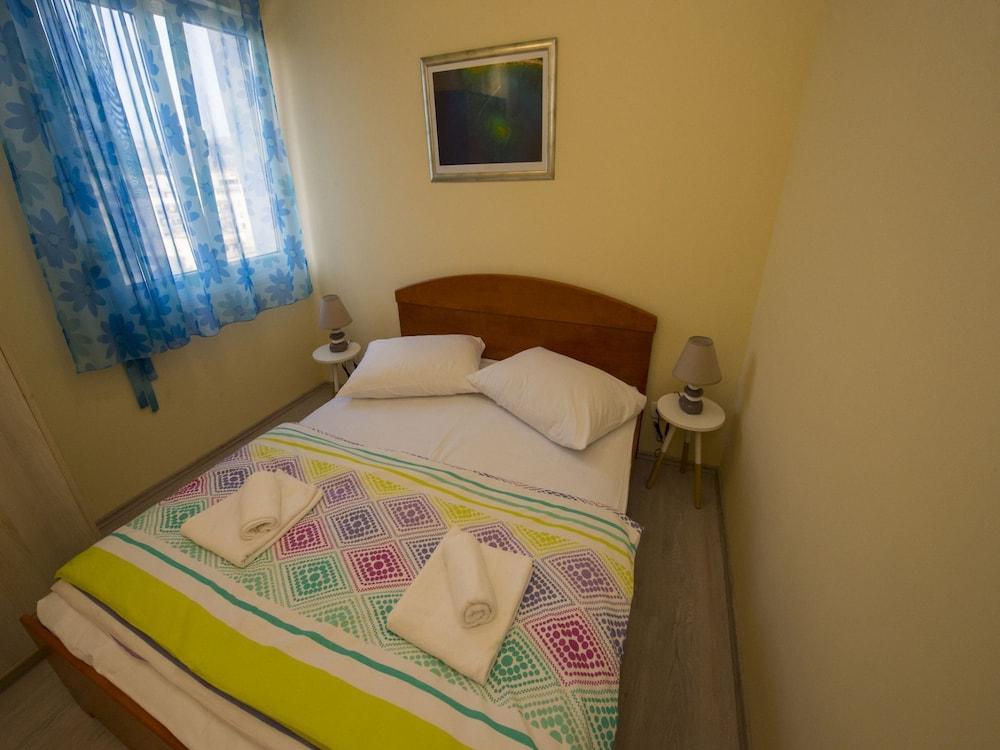 Mar - With View - A1-blue