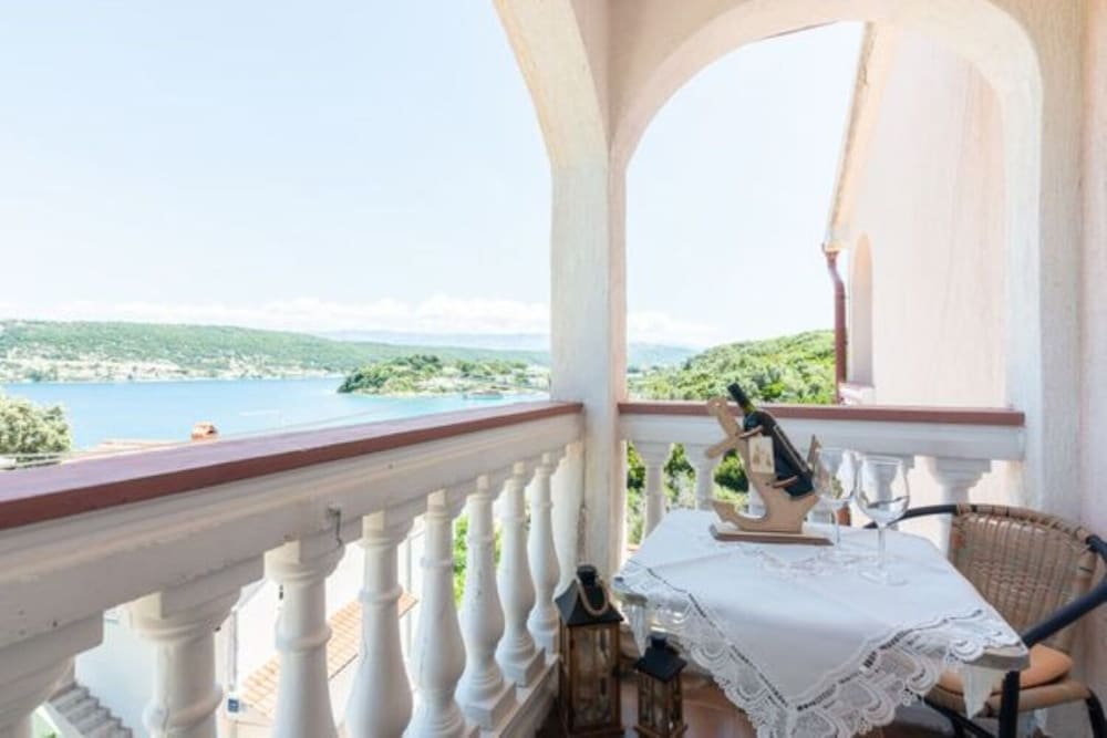 Barbara - Steps From the Beach - A2