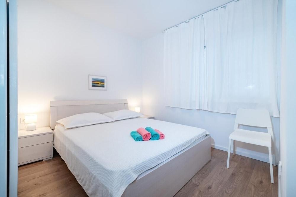 Bari - 140 m From Beach - A1