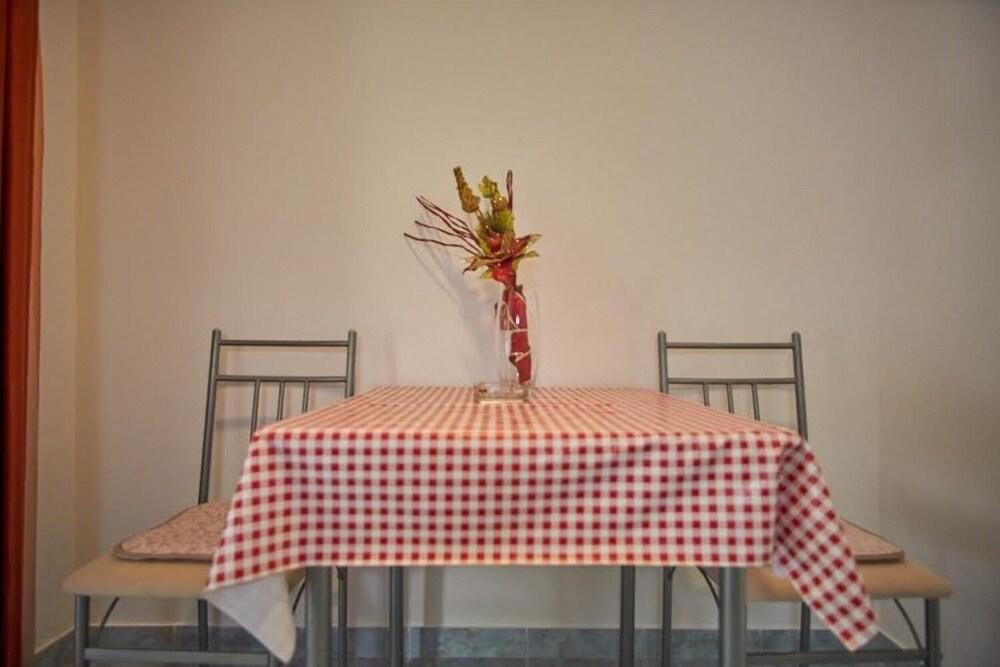 Ivan - Close to the sea - A2