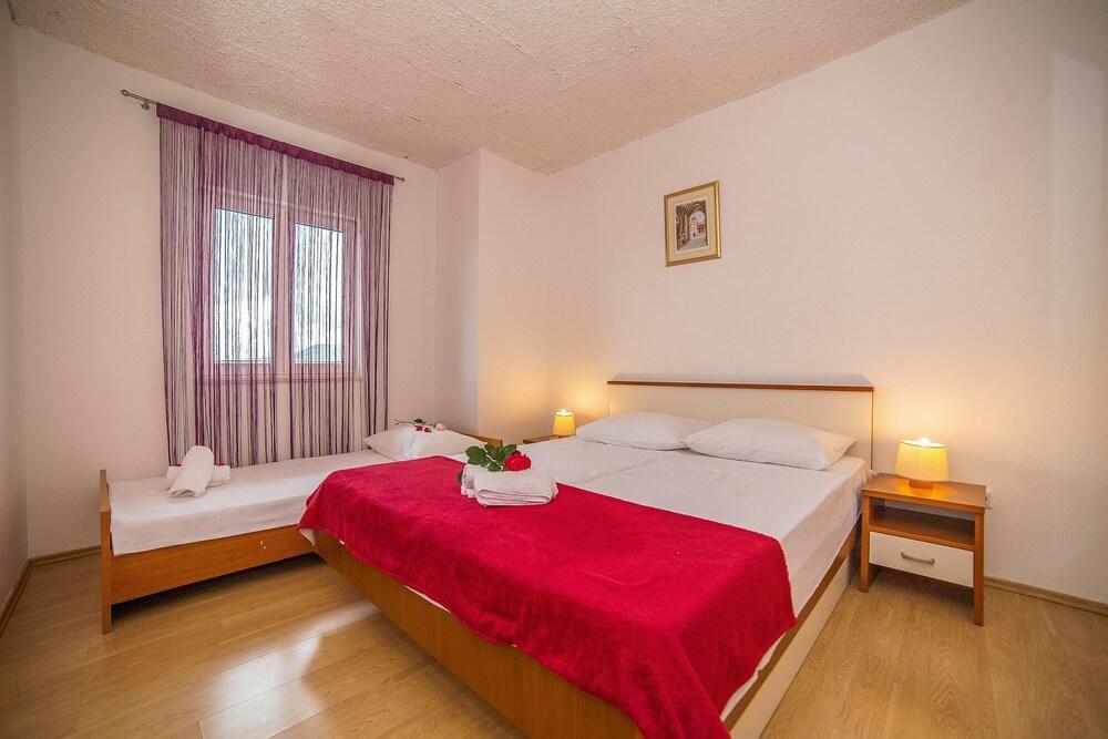 Miroslava - With Pool - A4