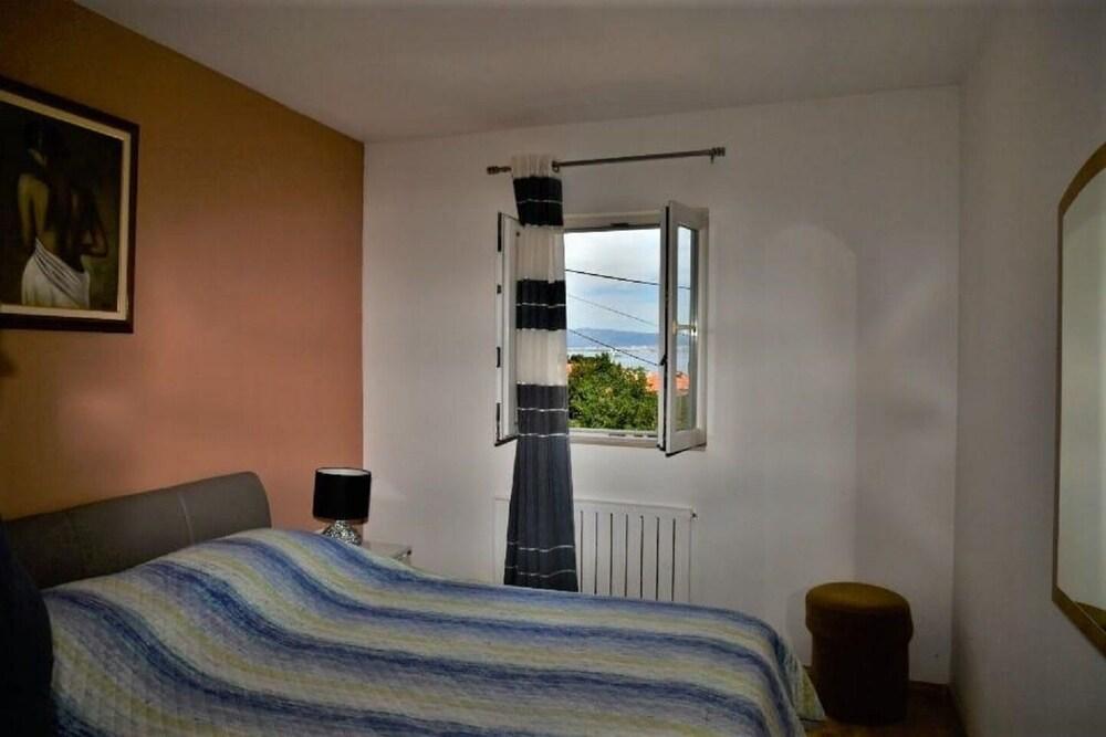 Adel - 70 m From Beach - A1