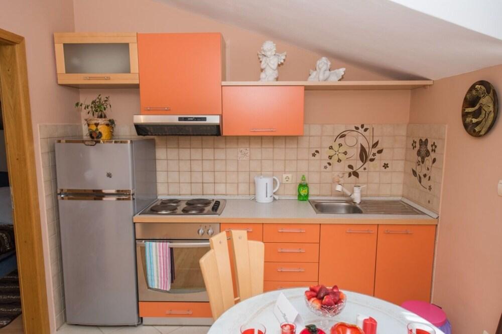 Mare - Near City Center - A2