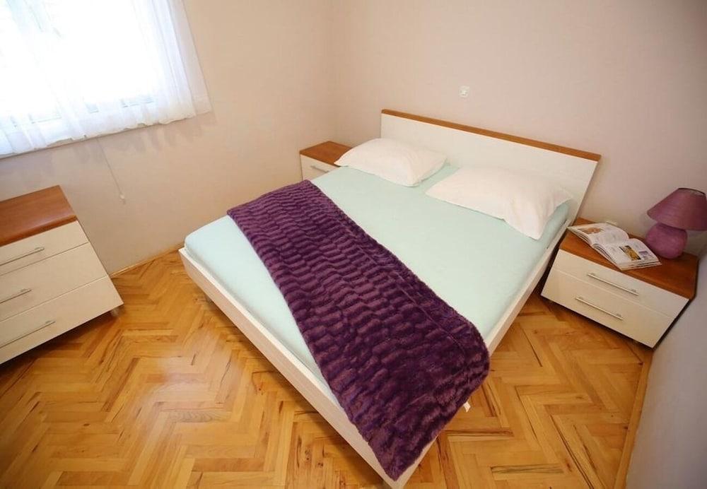 Dragica - With Nice View - A1