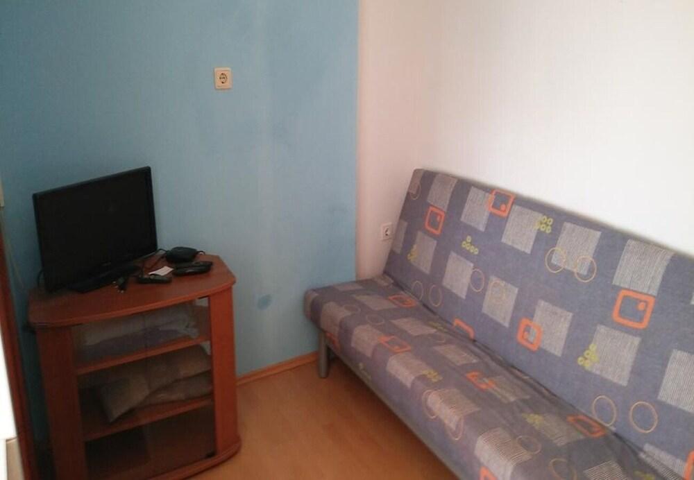 Igor - Near Center - A3-pharos