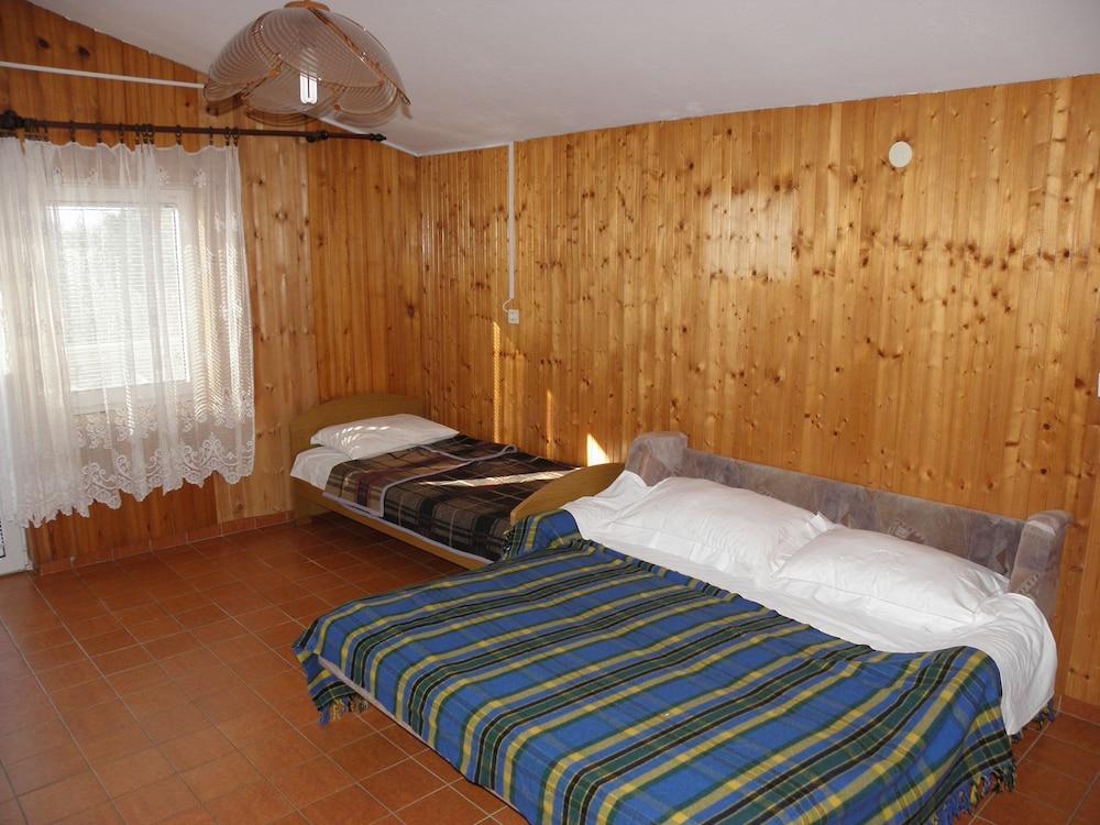 Fabijan - 50m From sea - SA4