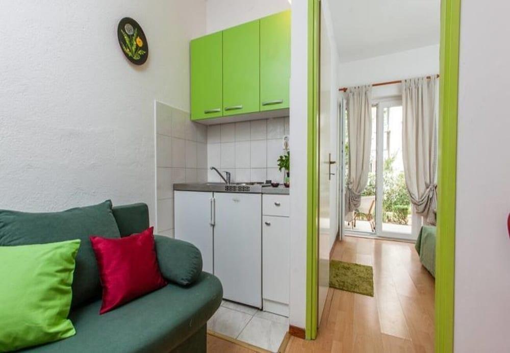 Jadro - 250 m From Beach - A4prizemlje