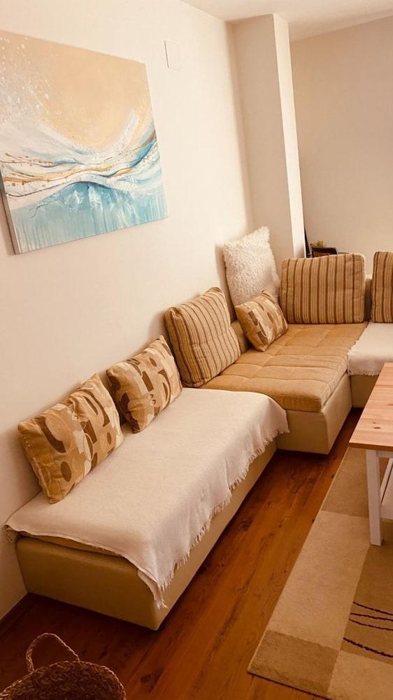 Nataša - Romantic Getaway - A4