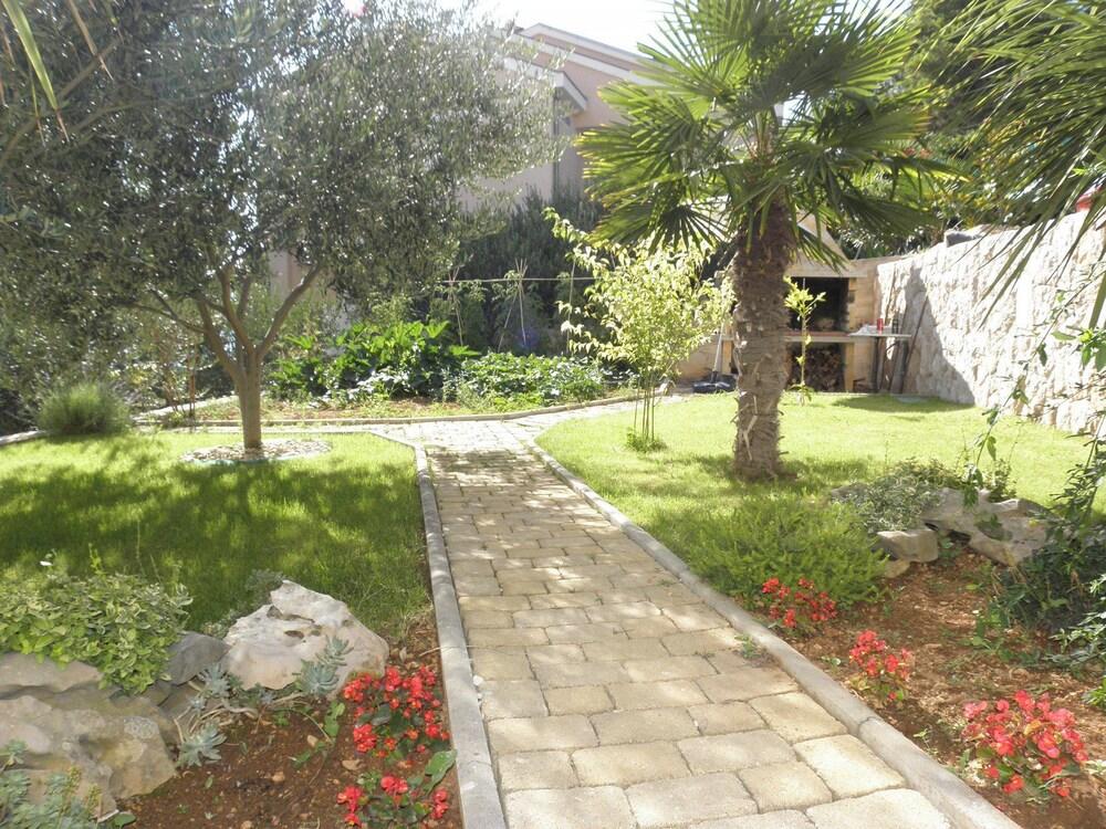 Jadro - 20 m From sea - A4