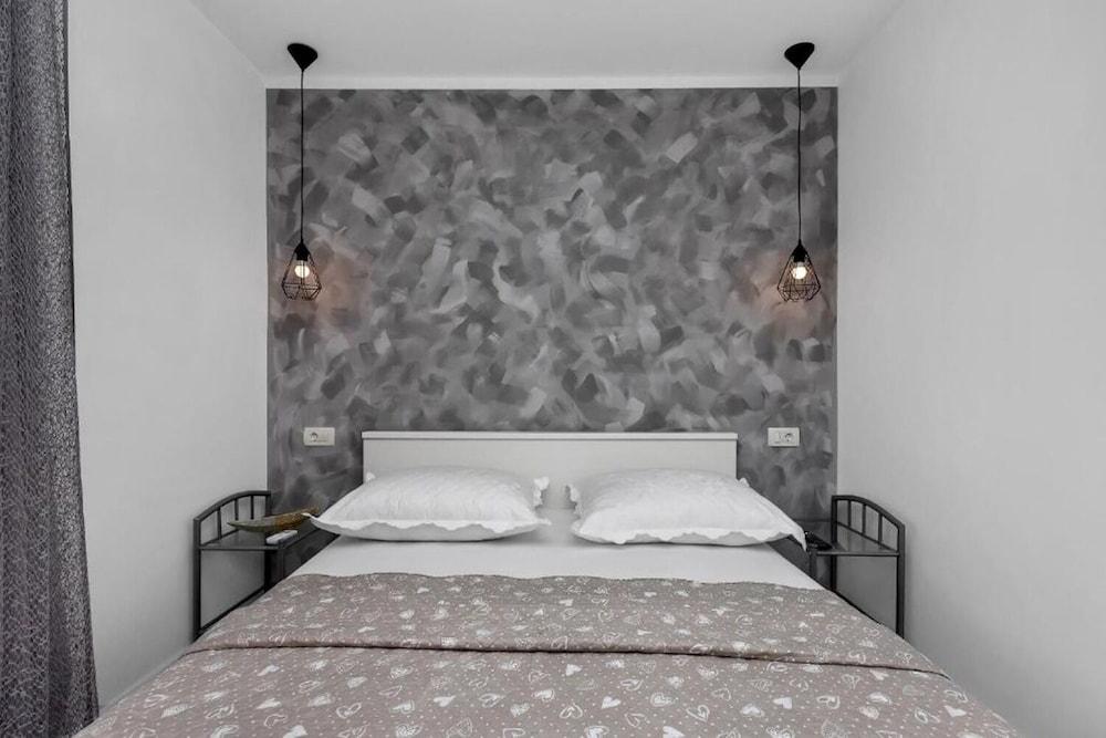 Zorica - 110 m From sea - A2