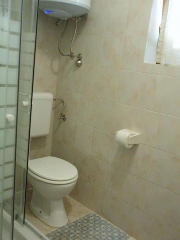 Desa - 10 m From the Beach - A1-mali