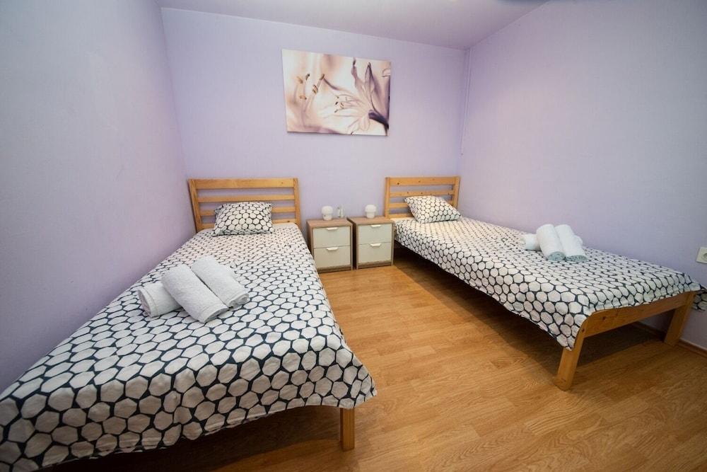 Ivona - Open Swimming Pool - A1