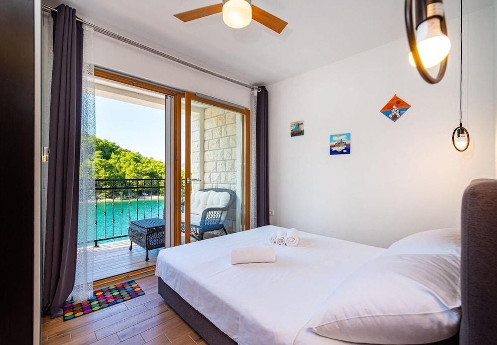 Luci - 40 m From sea - A1