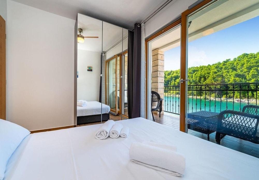 Luci - 40 m From sea - A1