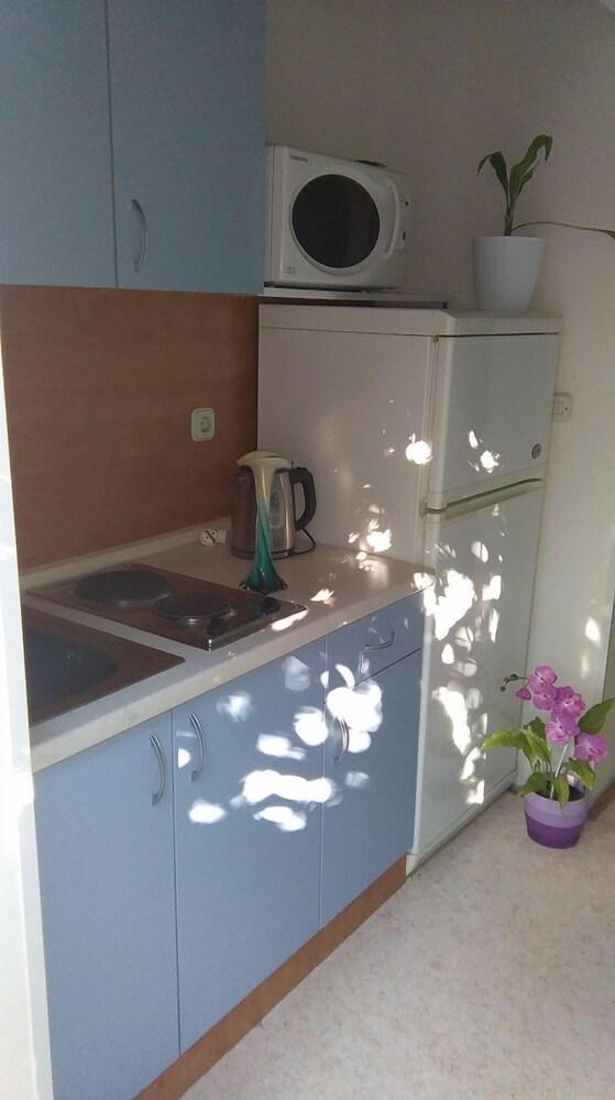 Vini - Direct by the sea and Free Parking - A3