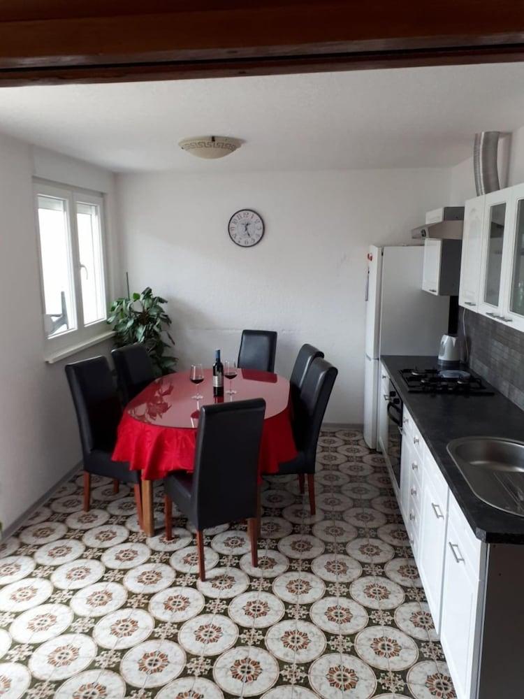 Šimun - 15m From the Beach - A1