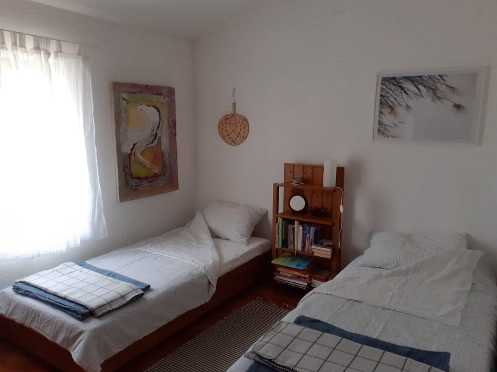 Olive - 150 m From sea - H