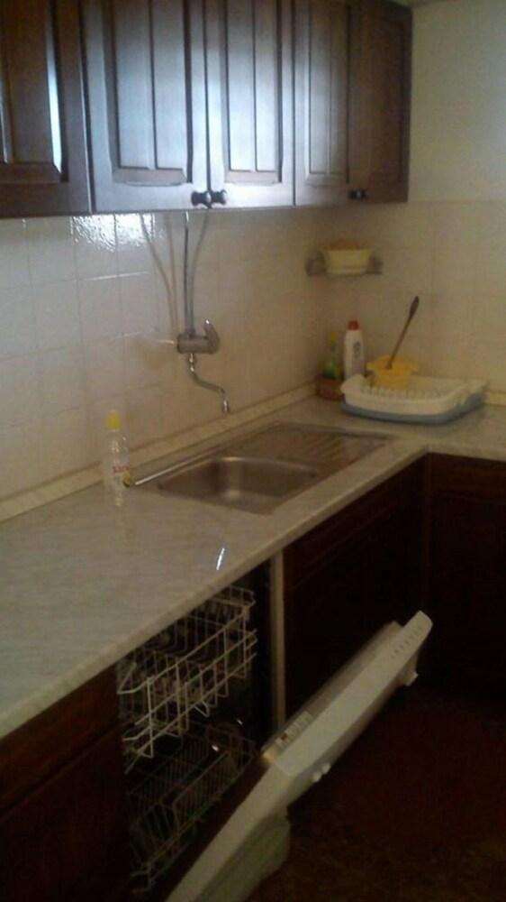 Bobi - 50 m From Beach - H