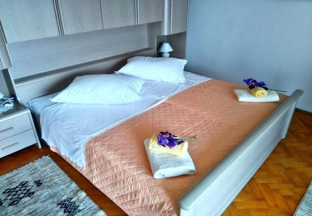 Tomislav - 100 m From sea - H