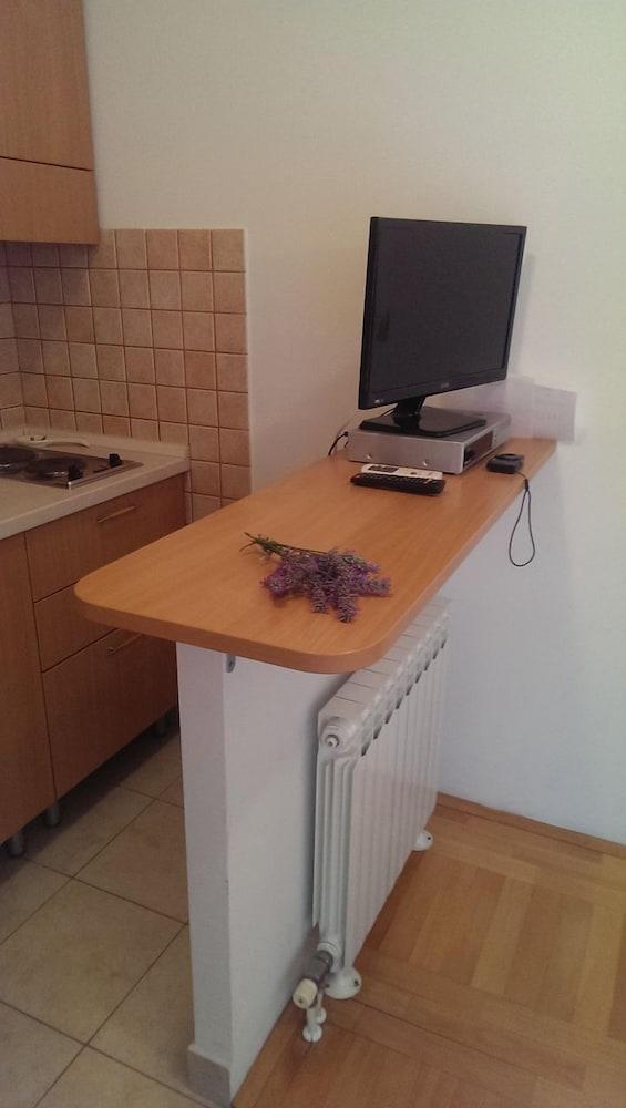 Marijo - Close to Center - SA1