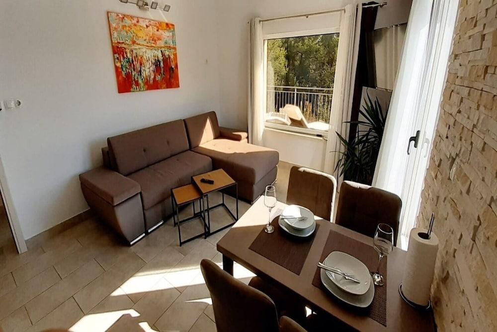 Sunny Hvar 2 - With Pool - A4