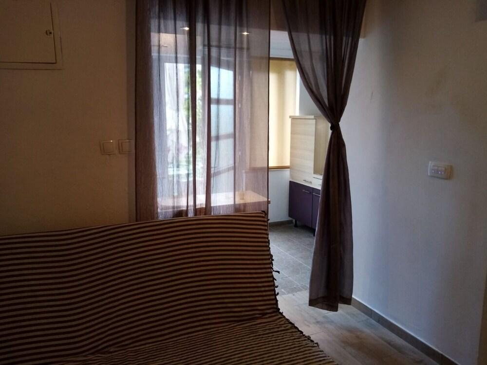 Vela- 50 m From Beach - SA1